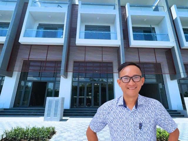 Nhà mặt phố bán