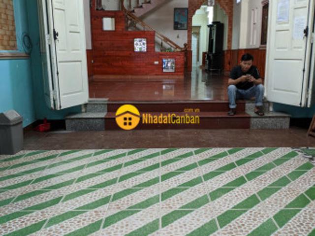 Nhà mặt phố bán