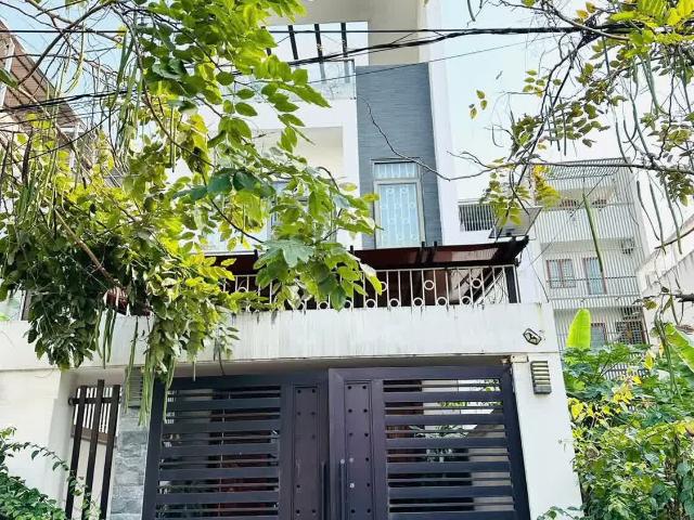 Nhà mặt phố bán