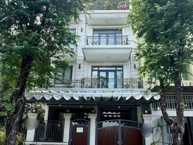 Nhà mặt phố bán