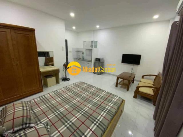 Nhà mặt phố bán