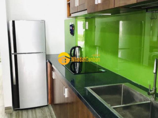Nhà mặt phố bán