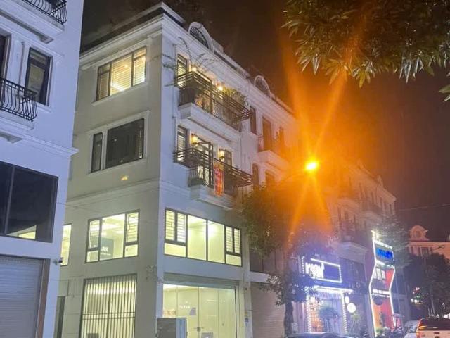 Biệt Thự bán tại Hoàn Kiếm, Hà Nội