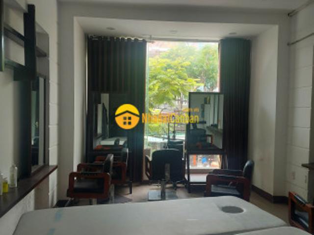 Nhà mặt phố bán