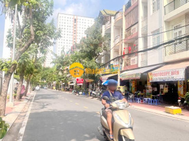 Nhà mặt phố bán