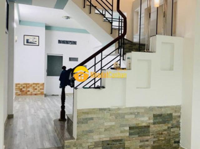 Nhà mặt phố bán