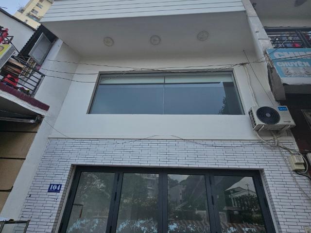 Nhà mặt phố bán
