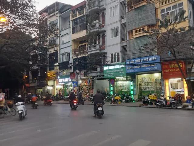Nhà mặt phố bán tại Hoàn Kiếm, Hà Nội