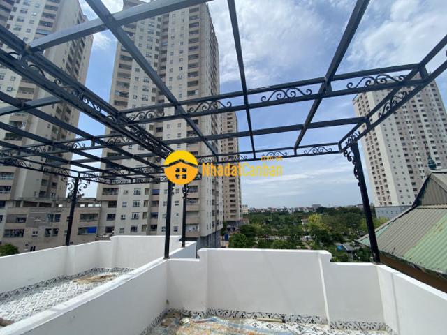 Nhà mặt phố bán