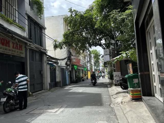 Nhà bán tại Khuôn viên UBND Thành phố Hồ Chí Minh, Thành phố Hồ Chí Minh