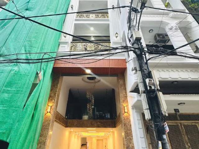 Nhà mặt phố bán tại Hoàn Kiếm, Hà Nội