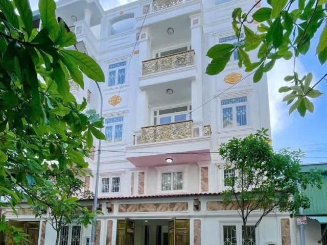 Nhà bán tại Khuôn viên UBND Thành phố Hồ Chí Minh, Thành phố Hồ Chí Minh