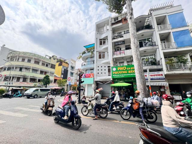 Nhà mặt phố bán