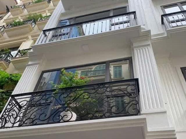 Nhà bán tại Hoàn Kiếm, Hà Nội