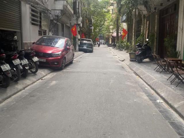 Nhà bán tại Hoàn Kiếm, Hà Nội