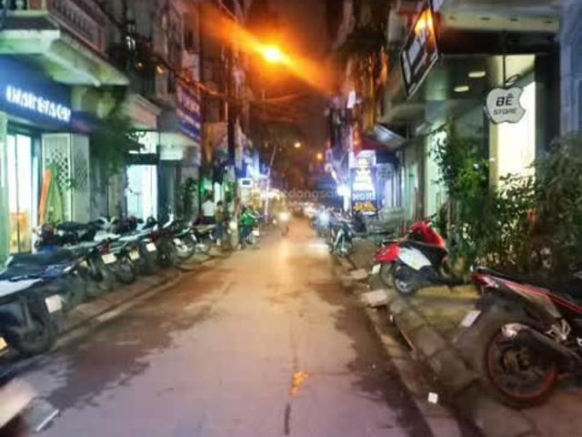 Nhà bán tại Hoàn Kiếm, Hà Nội