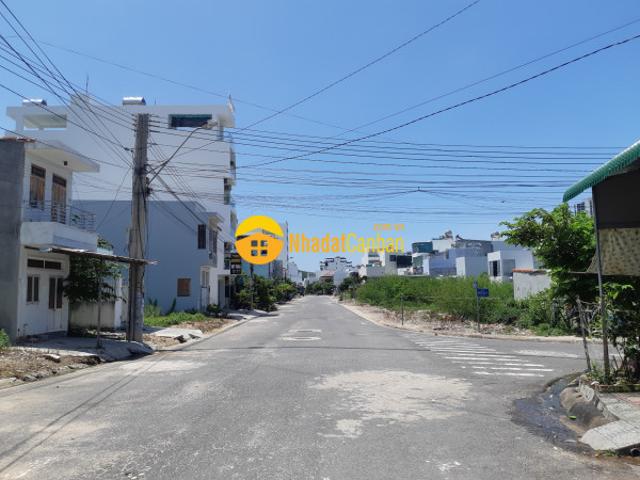Nhà mặt phố bán
