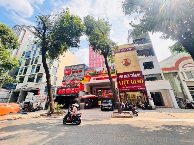 Nhà mặt phố bán