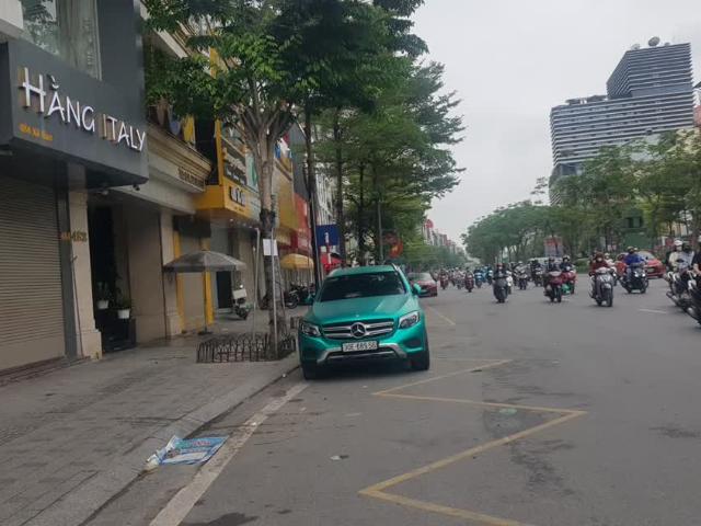 Nhà mặt phố bán tại Hoàn Kiếm, Hà Nội