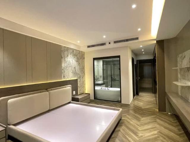 Nhà bán tại Hoàn Kiếm, Hà Nội