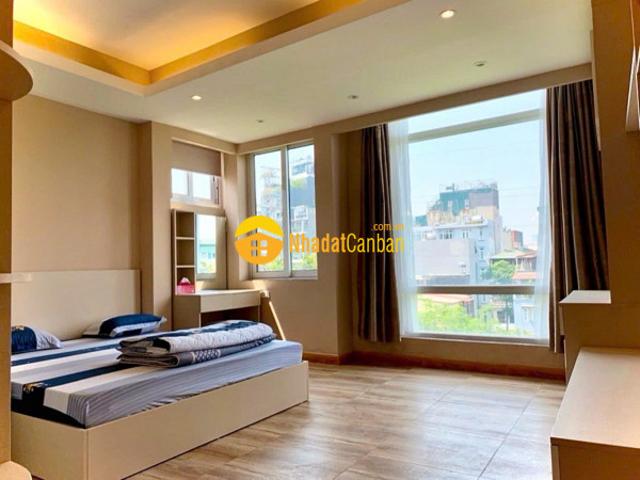 Nhà mặt phố bán