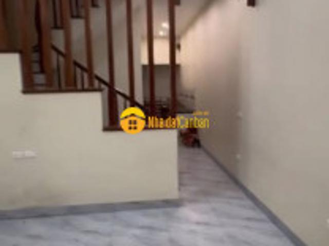 Nhà mặt phố bán