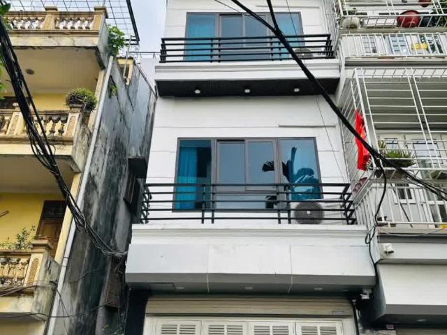 Nhà bán tại Hoàn Kiếm, Hà Nội