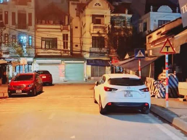 Nhà bán tại Hoàn Kiếm, Hà Nội