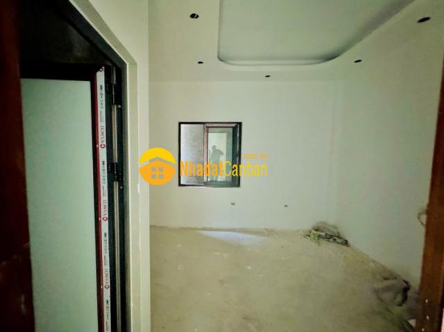 Nhà mặt phố bán
