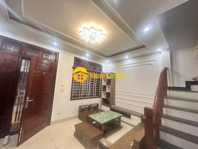 Nhà mặt phố bán