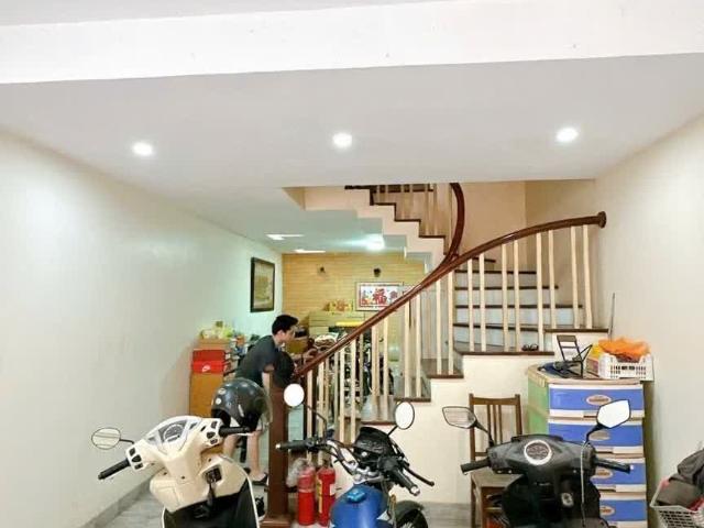Nhà bán tại Hoàn Kiếm, Hà Nội
