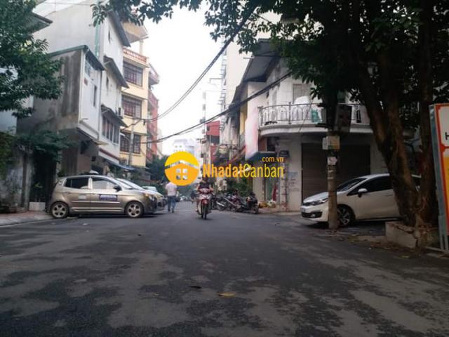 Nhà mặt phố bán