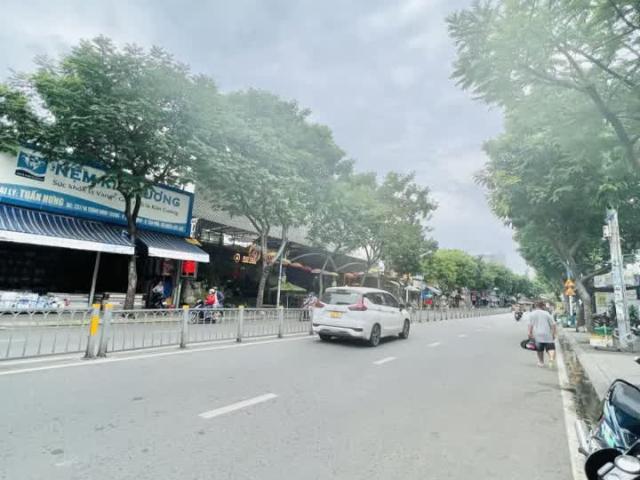Nhà bán tại Khuôn viên UBND Thành phố Hồ Chí Minh, Thành phố Hồ Chí Minh