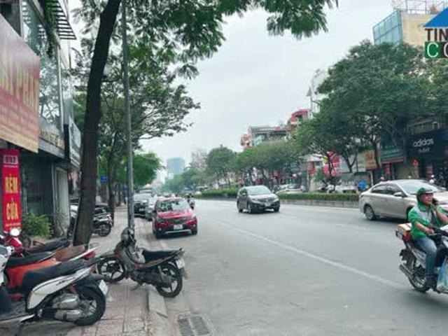Nhà mặt phố bán tại Hoàn Kiếm, Hà Nội