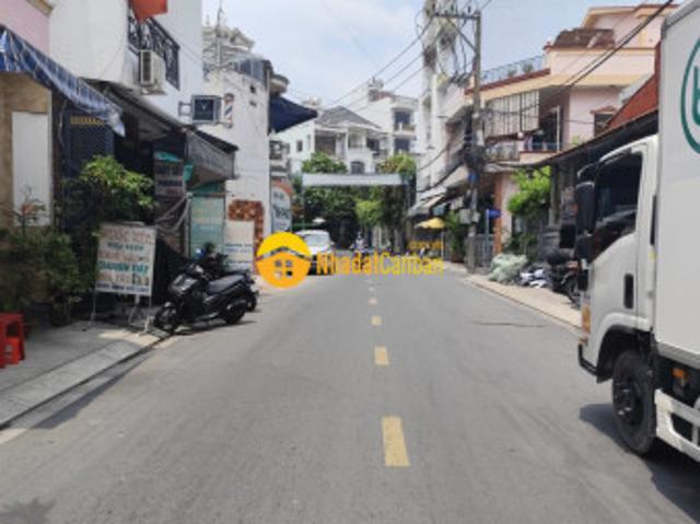 Nhà mặt phố bán