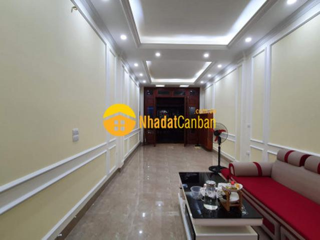 Nhà mặt phố bán