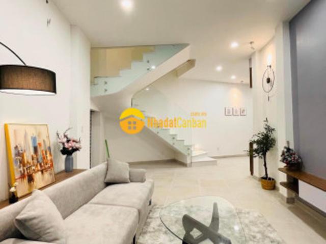 Nhà mặt phố bán