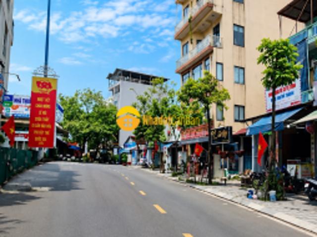 Nhà mặt phố bán