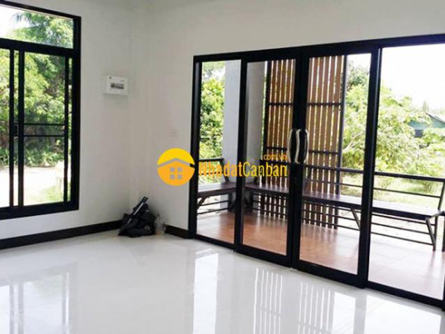 Nhà mặt phố bán