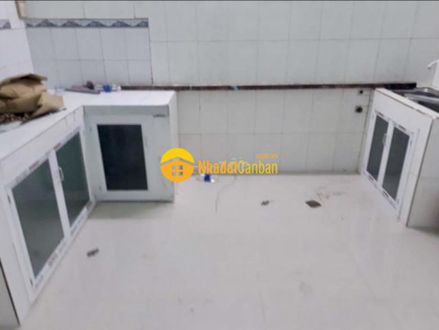 Nhà mặt phố bán