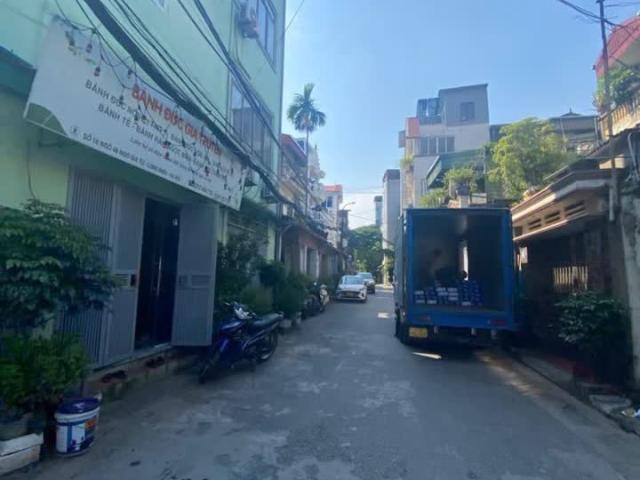 Nhà mặt phố bán tại Hoàn Kiếm, Hà Nội