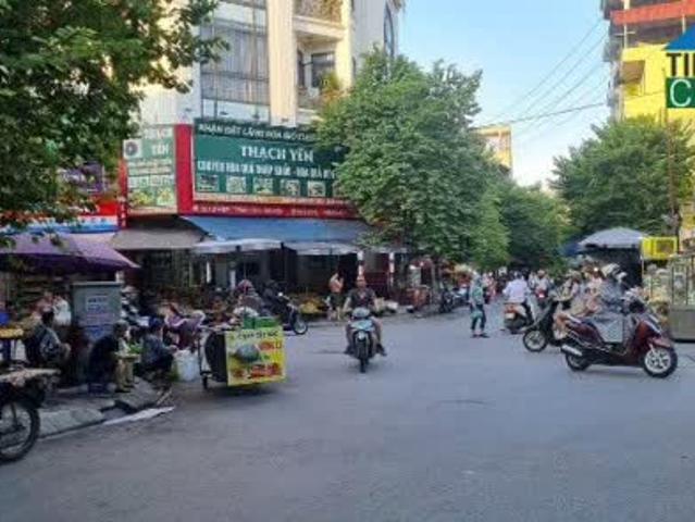 Nhà mặt phố bán tại Hoàn Kiếm, Hà Nội