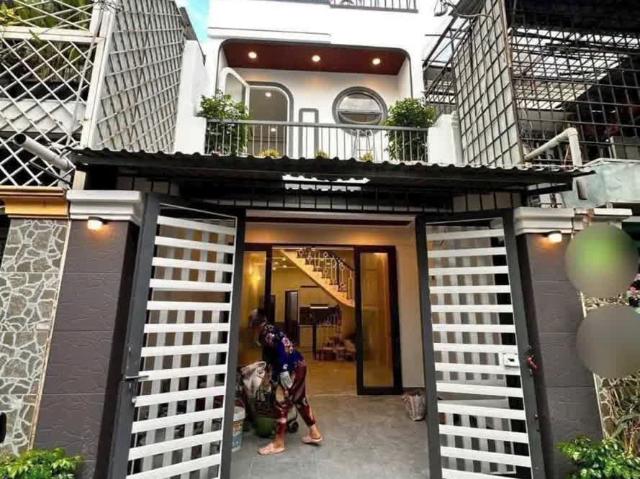 Nhà mặt phố bán