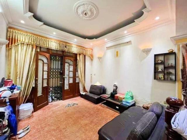Nhà mặt phố bán tại Hoàn Kiếm, Hà Nội