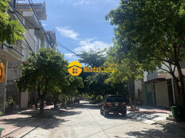 Nhà mặt phố bán