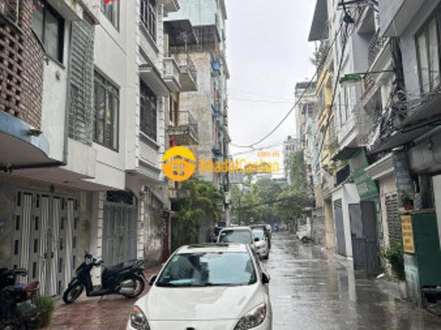 Nhà mặt phố bán