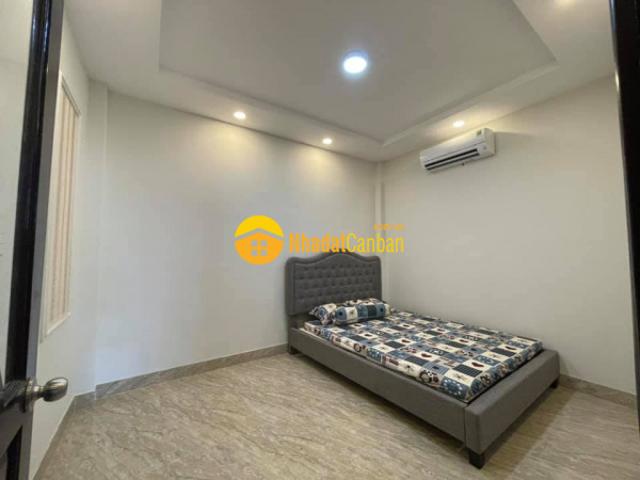 Nhà mặt phố bán