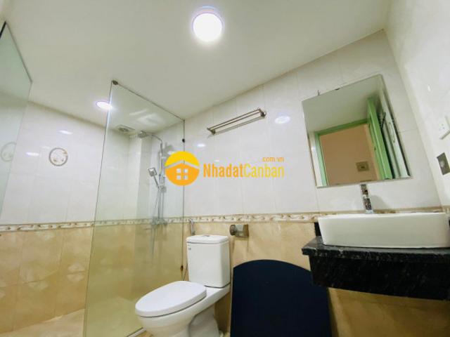 Nhà mặt phố bán