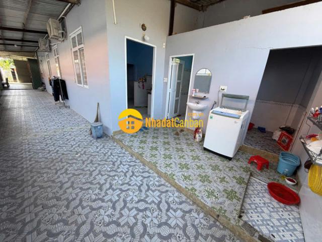 Nhà mặt phố bán