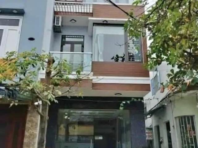 Nhà mặt phố bán tại Hoàn Kiếm, Hà Nội